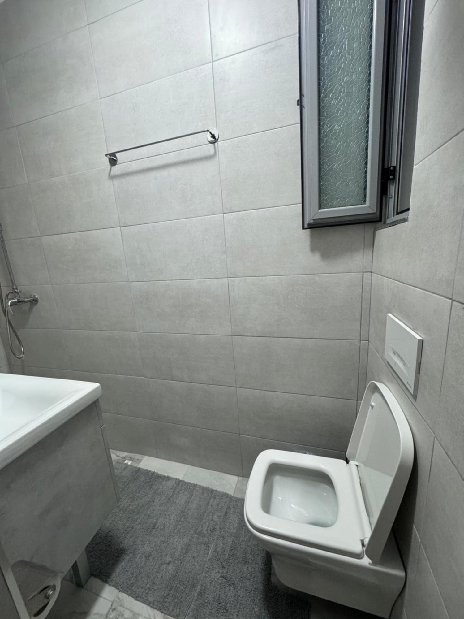 Adora Apartment Tiranë Ngoại thất bức ảnh