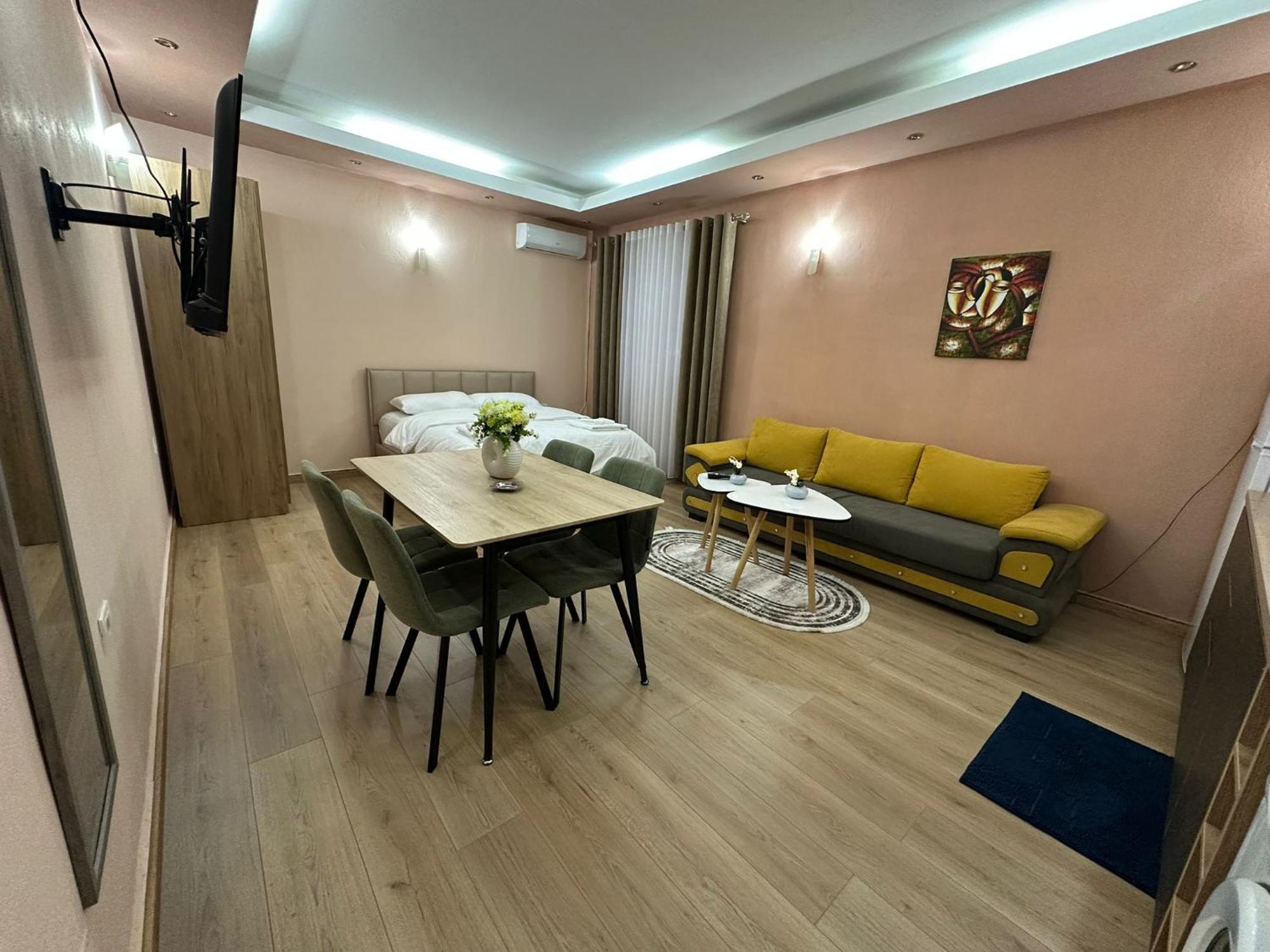 Adora Apartment Tiranë Ngoại thất bức ảnh